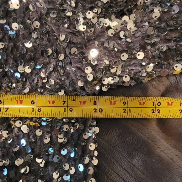 Selfie Leslie Miramar Backless Sequin Dress Silver Medium NWT - Picture 10 of 12